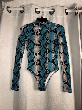 Turquoise & Black Snake Print Long Sleeve Bodysuit